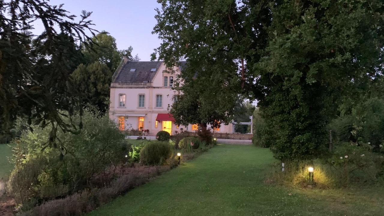 Hotel Le Manoir De Bellerive Le Buisson-de-Cadouin Exterior foto
